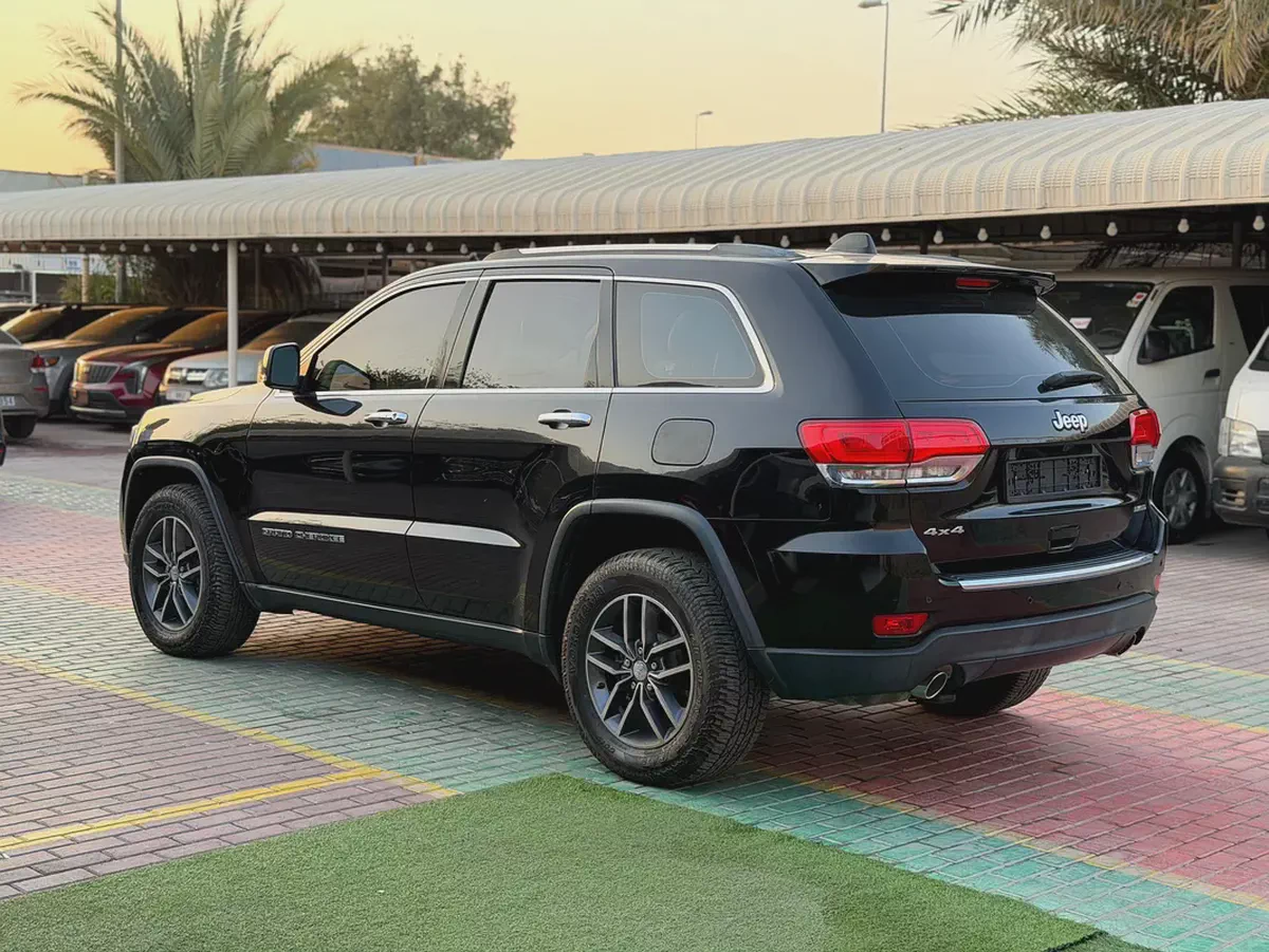 Jeep Grand Cherokee L Limited 2017 GCC Specs-4-4