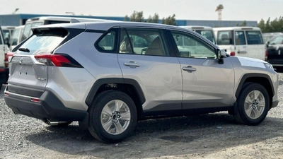 Toyota RAV4 RAV4 2.0L 2WD AT LE-3