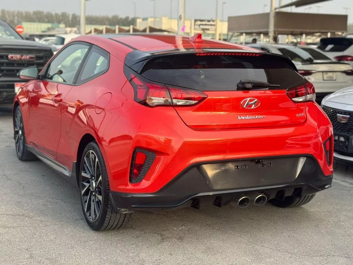 Hyundai Veloster Turbo GDI Turbo 1.6L-3-0