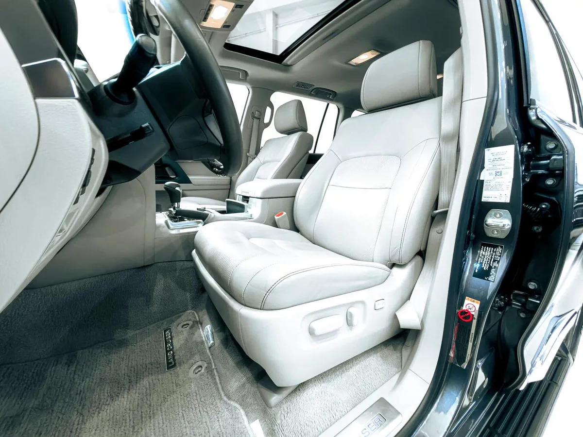 2018 Toyota Land Cruiser GXR 4.0L V6 // EMI Starts from 3,500 AED (48 months)-5-5