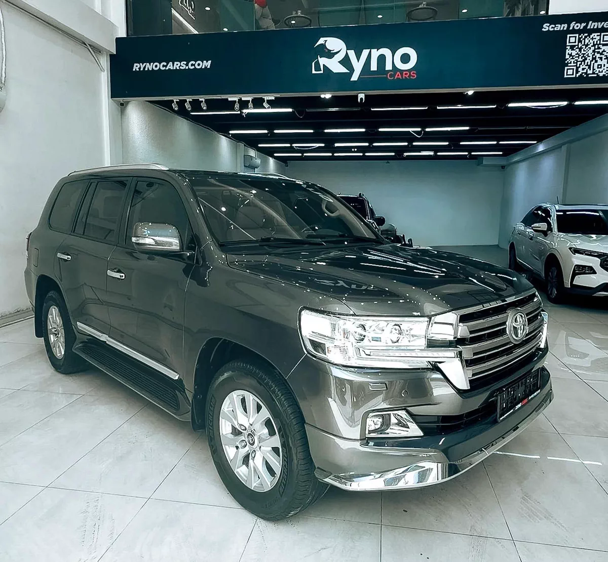2018 Toyota Land Cruiser GXR 4.0L V6 // EMI Starts from 3,500 AED (48 months)