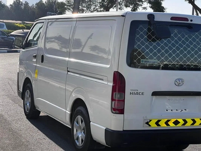 Toyota Hiace Panel Van 2022 GCC Specs Low Mileage-10