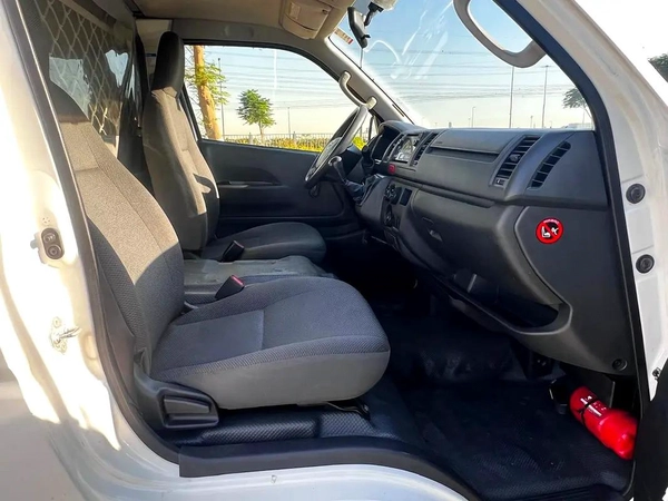 Toyota Hiace Panel Van 2022 GCC Specs Low Mileage