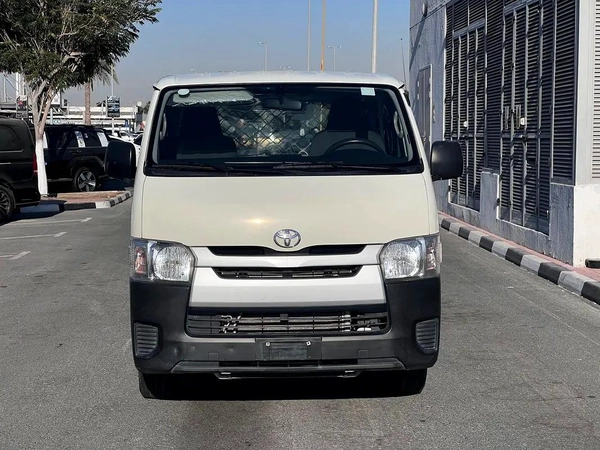 Toyota Hiace Panel Van 2022 GCC Specs Low Mileage