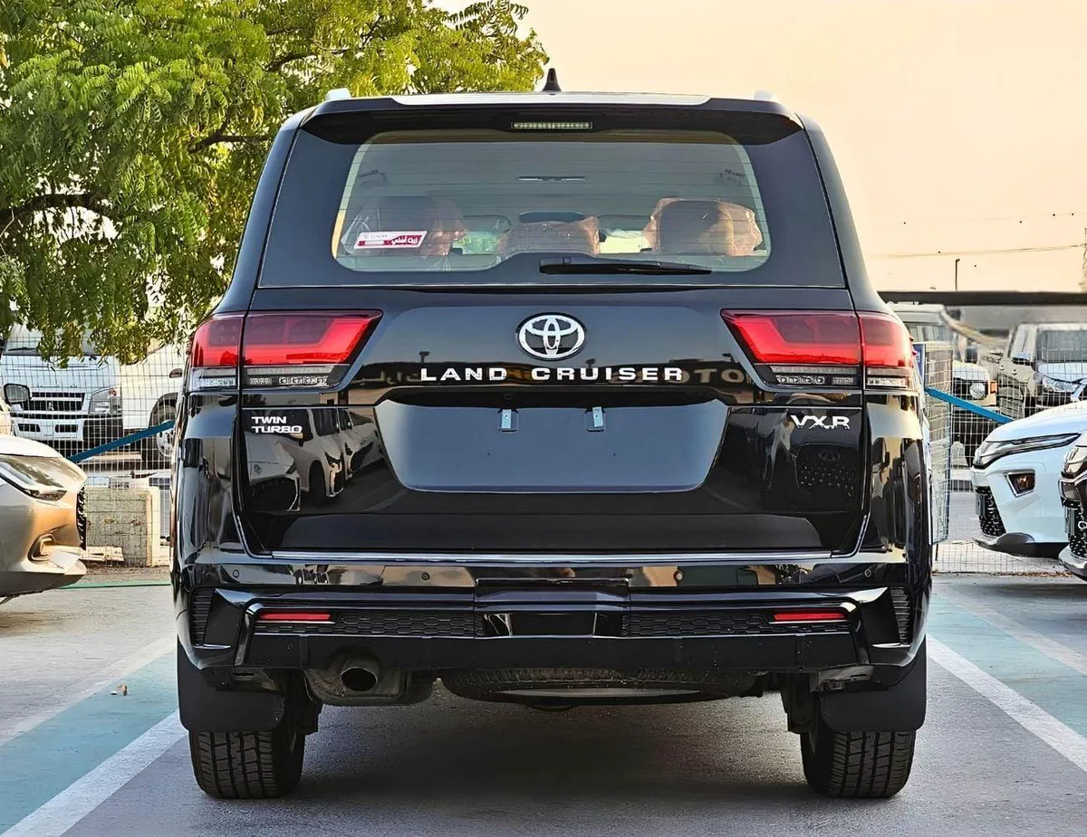 Toyota Land Cruiser VXR TWIN TURBO LC300 WITH AERO KIT || 3.5L PETROL V6 A/T 4WD | FULL OPTION (CODE # VXRSAA)-5-0