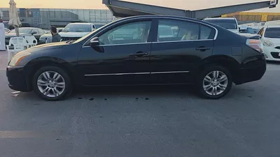 Nissan Altima 2010 SV GCC Specs - Well Maintained-1