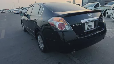 Nissan Altima 2010 SV GCC Specs - Well Maintained-3