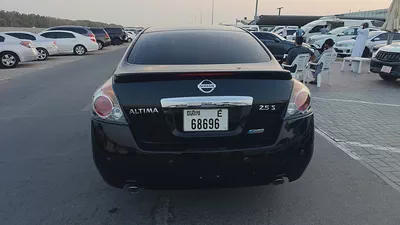 Nissan Altima 2010 SV GCC Specs - Well Maintained-6