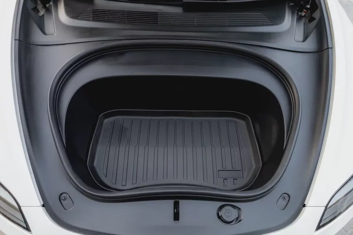 Tesla Model 3 Standard 2024-8-8