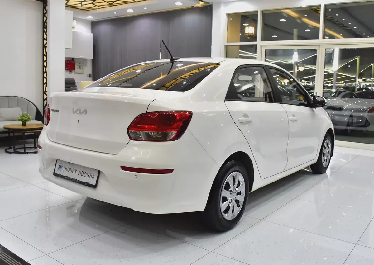 AED 654 EMi at 0% DP | KIA Pegas ( 2024 Model ) in White Color GCC Specs-5-5