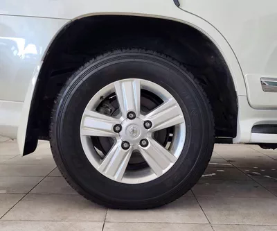 Toyota Land Cruiser VXR LOW MILEAGE 4.6L-8CYL- COMPLETELY AGENCY MAINTAINED - ORIGINAL PAINT-14