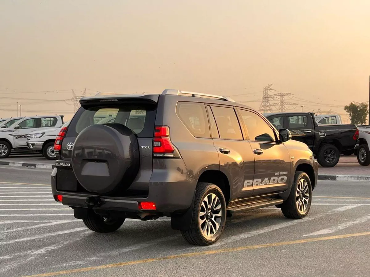 Toyota Prado TX-L 2022 Toyota Prado Full Option 4.0L V6 - AWD 4x4 GCC- Electric Seat - Rear CAM & Sensors - Cool B-7-0