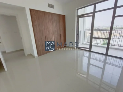 Luxury 1 Bedroom || With Balcony|| Ready to move-3