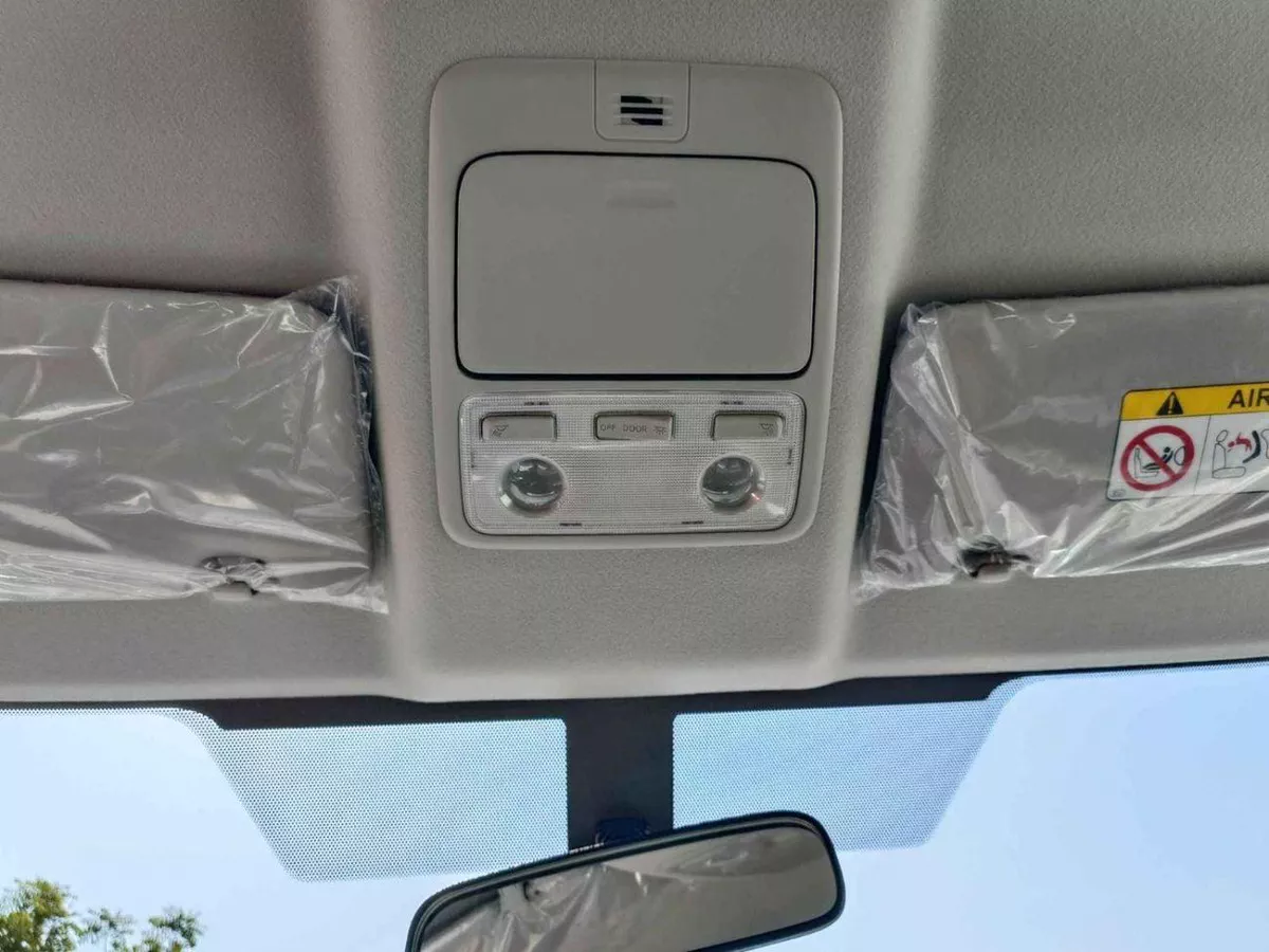 Toyota Hiace TOYOTA HIACE CARGO LOW ROOF || 3.5L PETROL A/T V6 (CODE # HCLRAE)-18-0