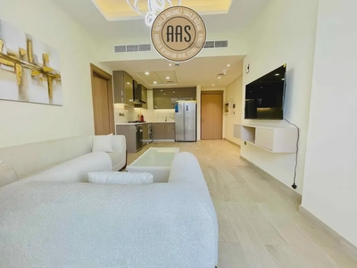 Fully Furnished || Luxurious 3 Bedroom || Chiller Free-8