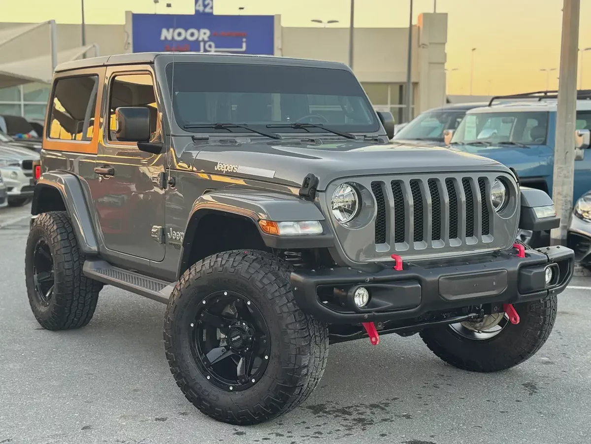 Jeep Wrangler in showroom condition-1-1
