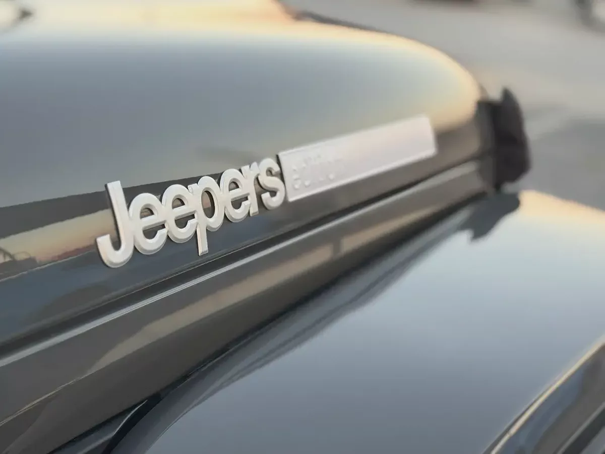 Jeep Wrangler in showroom condition-4-4