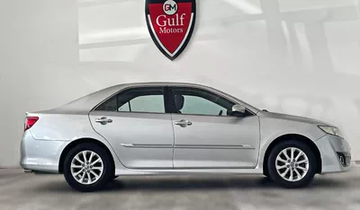 Toyota Camry SE 2.5L-4CYL  EXCELLENT CONDITION LOW KILOMETER DRIVEN-2