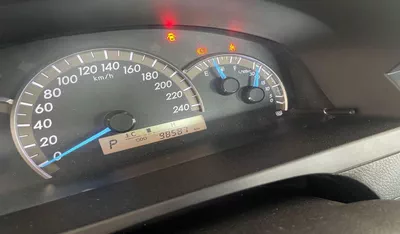 Toyota Camry SE 2.5L-4CYL  EXCELLENT CONDITION LOW KILOMETER DRIVEN-7
