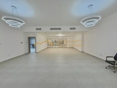 Spacious || Fully Renovated || 3 Bedroom Villa || Al Garhoud ||-2