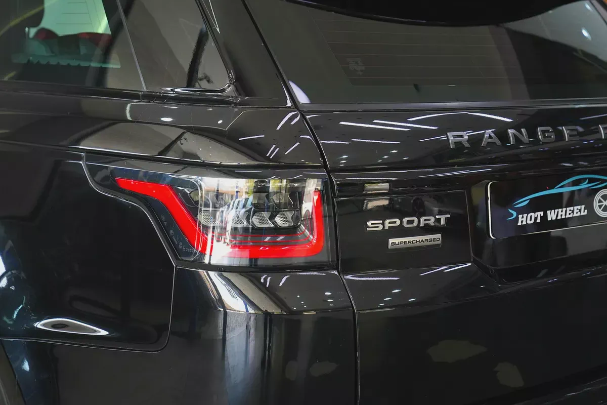 2019 - Range Rover Sport Supercharged GCC - V8 for 139,000.00 AED-7-7