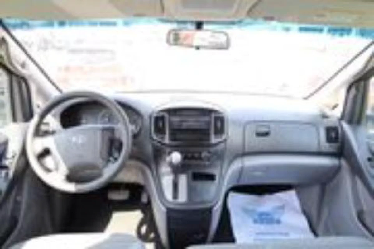 Used Hyundai H1 9-Seater Passenger Van 2020-5-5