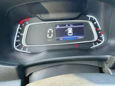 790 /- AED Kia Sonet EX 2025 GCC Specs -LIKE  Brand New!Low KM-5