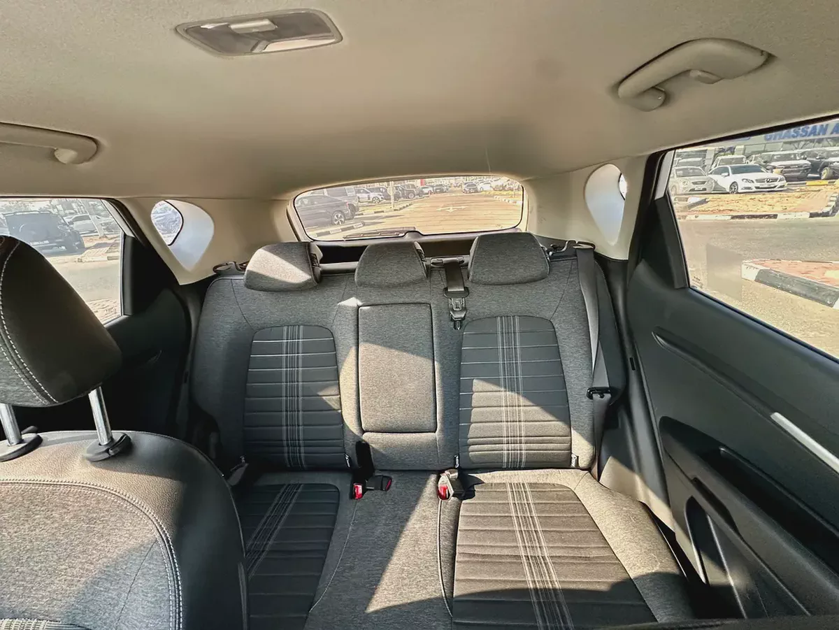 790 /- AED Kia Sonet EX 2025 GCC Specs -LIKE  Brand New!Low KM-12-12