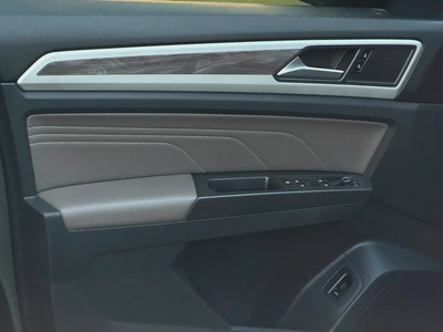 Volkswagen Atlas SEL Premium 2022 - American Specs - Fully Loaded-13
