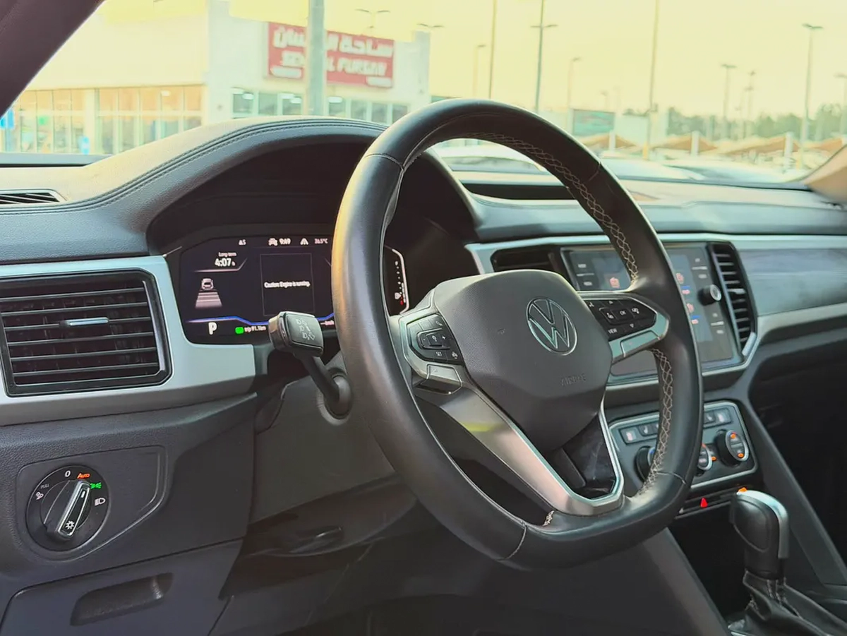 Volkswagen Atlas SEL Premium 2022 - American Specs - Fully Loaded-7-7