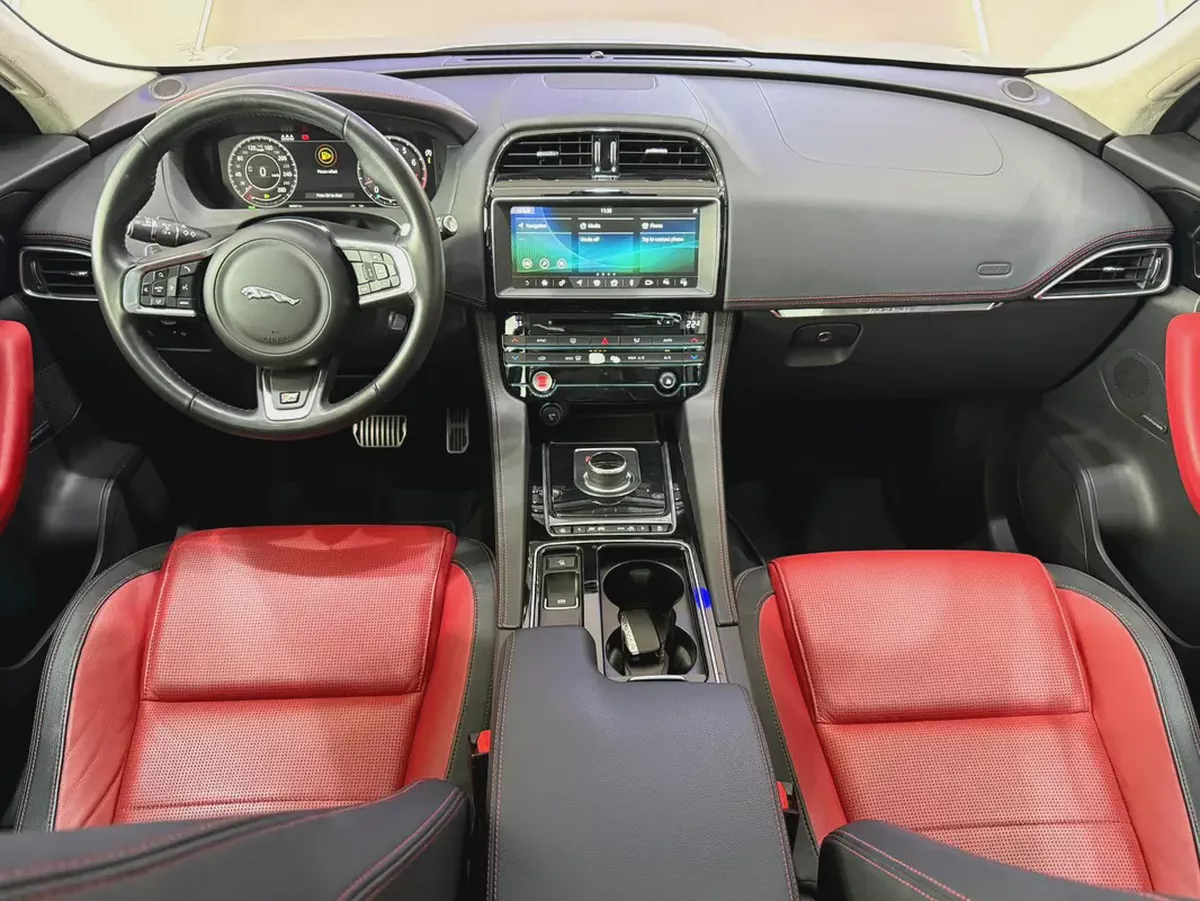 2019 - Jaguar F - Pace V4 for 77,000.00 AED-11-11