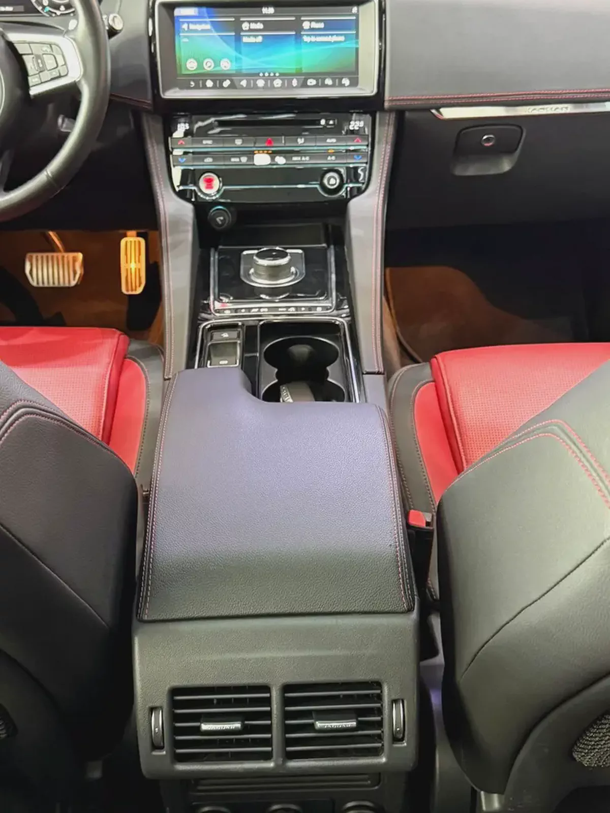 2019 - Jaguar F - Pace V4 for 77,000.00 AED-12-12