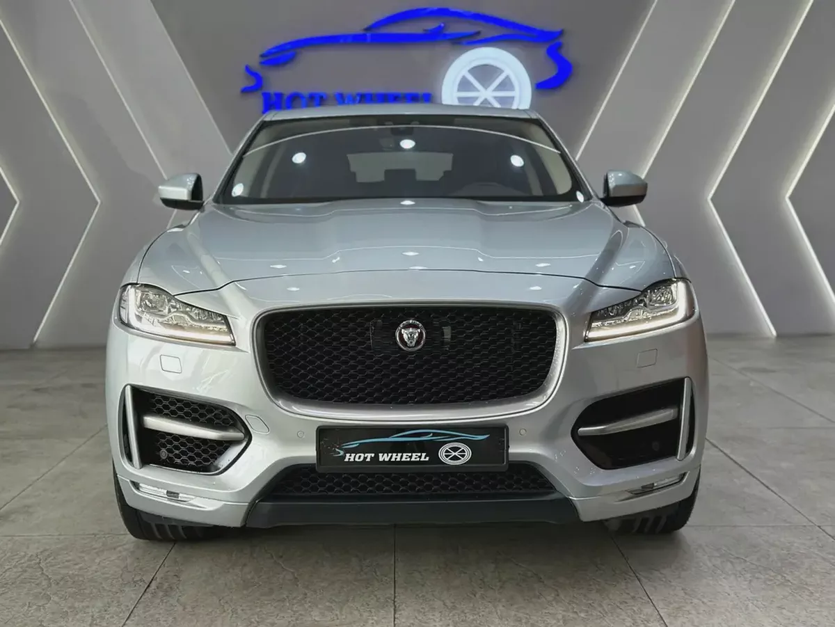 2019 - Jaguar F - Pace V4 for 77,000.00 AED-2-2