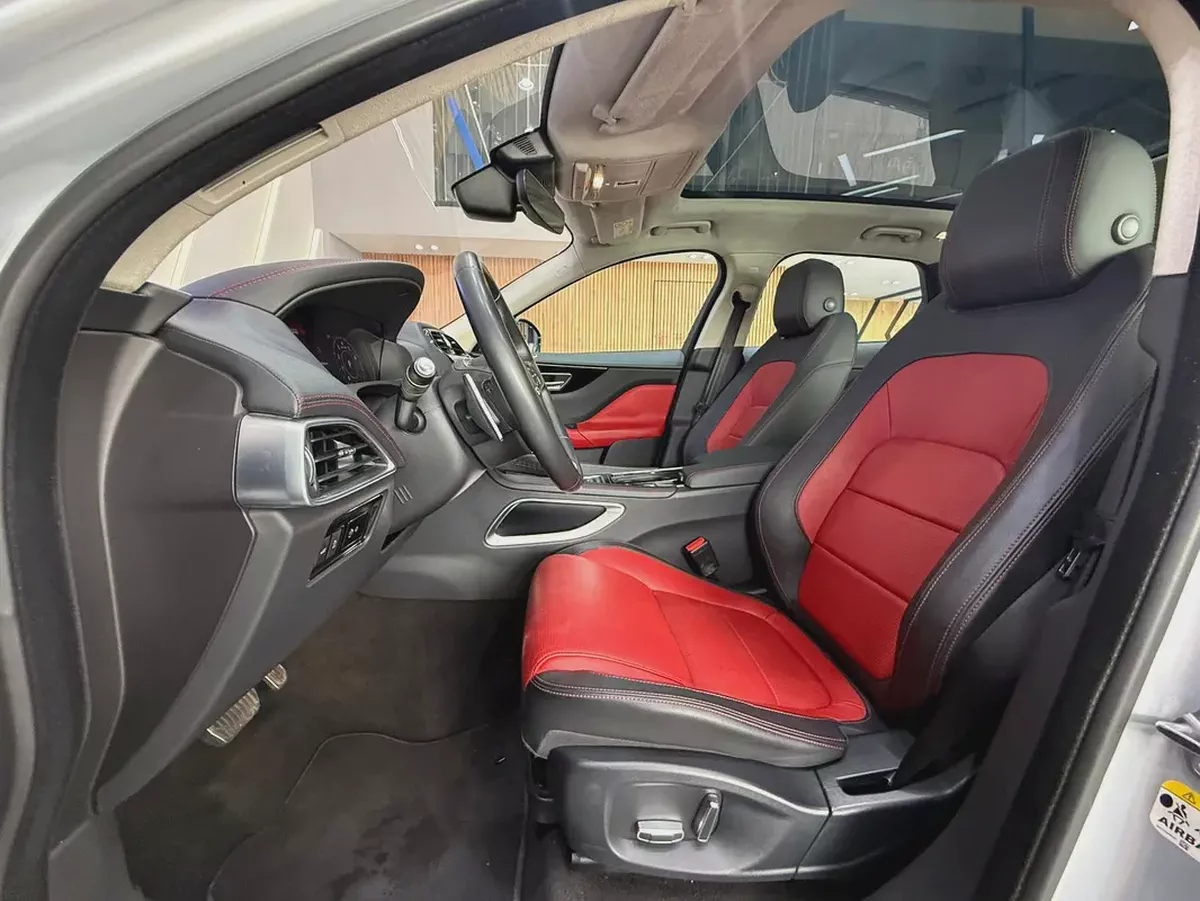 2019 - Jaguar F - Pace V4 for 77,000.00 AED-8-8
