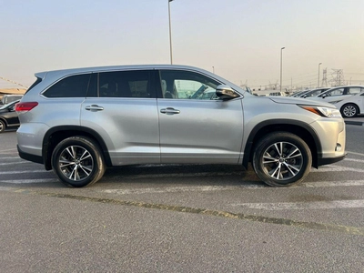Toyota Highlander 2017 Toyota Highlander LE Plus - MidOption - 3.5L V6 - Full 7 Seater - Trunk Auto-3