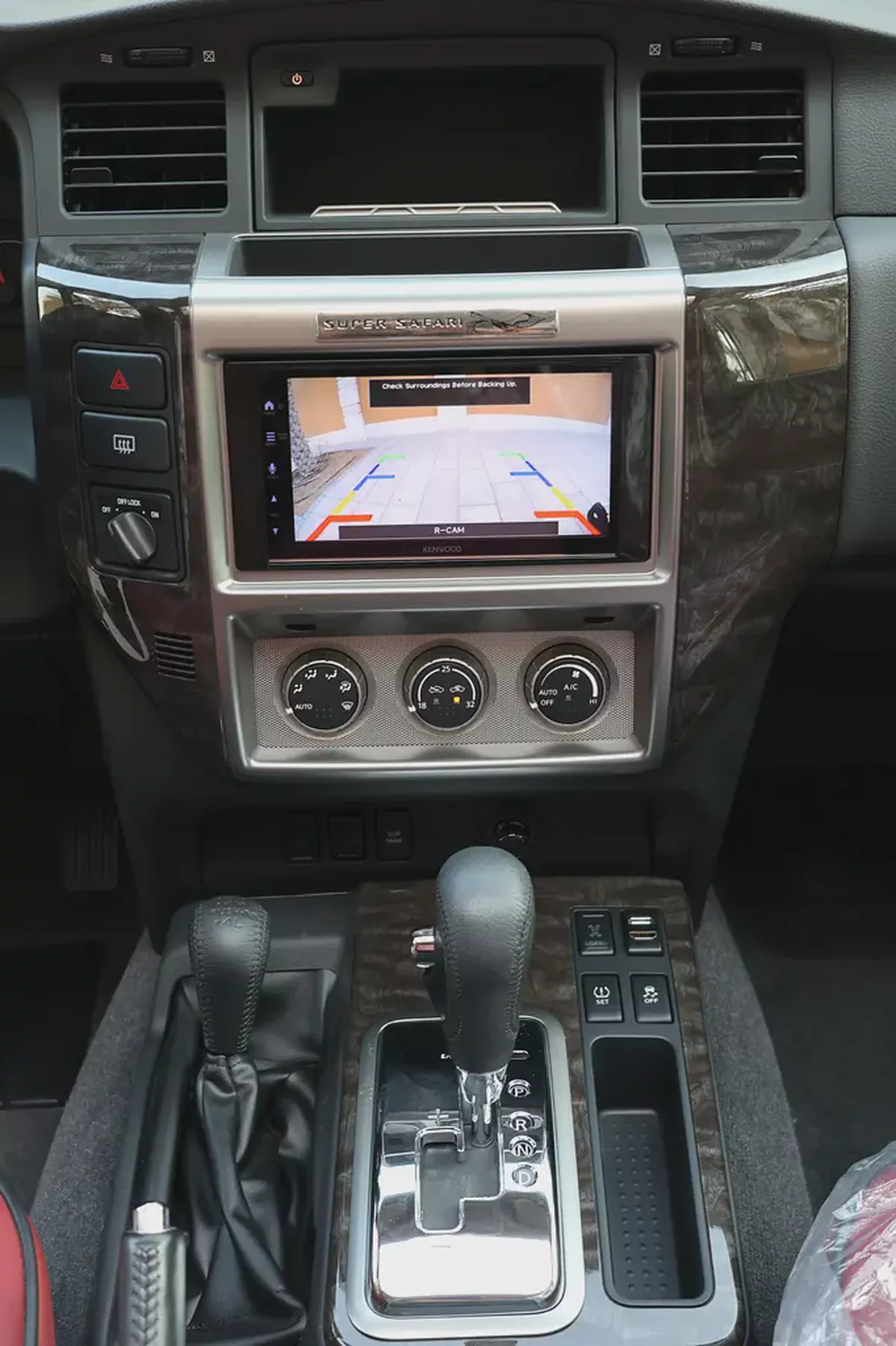 Nissan Patrol Super Safari Al Ostoura 2024 GCC Specs --9-9