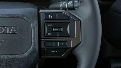 Toyota Prado VXR Adventure Dual Tone 2.4T Adventure 2.4L-16