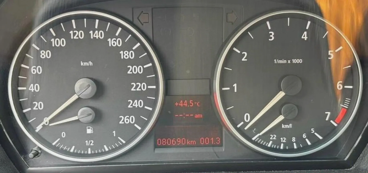 BMW 323i | 2006 | CLEAN TITLE | FRESH JAPAN IMPORT