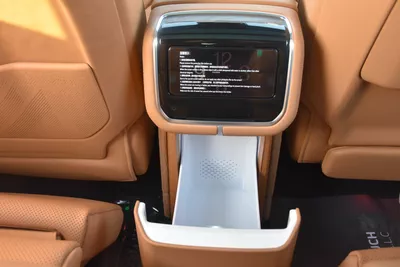 ZEEKR 9X 6 SEATS PHEV 2025 | WHITE-11