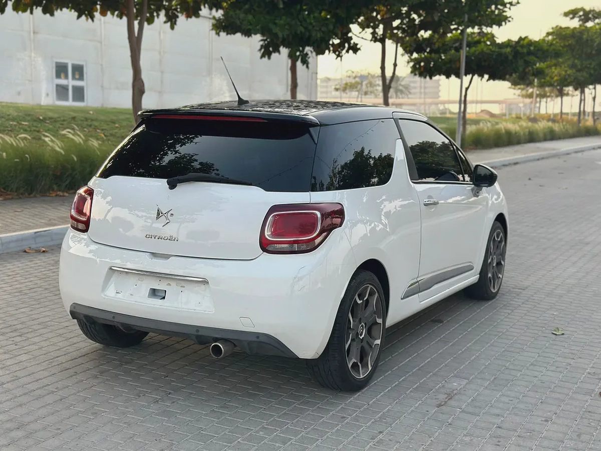 Citroen DS3-4-4