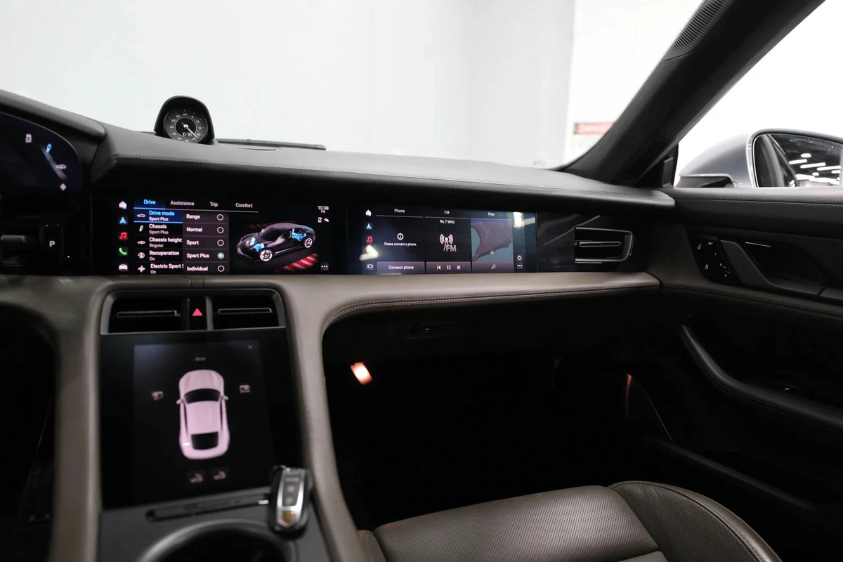 2021 Porsche Taycan Turbo S for Sale | High-Performance Electric Porsche | Ref A63028-3-3