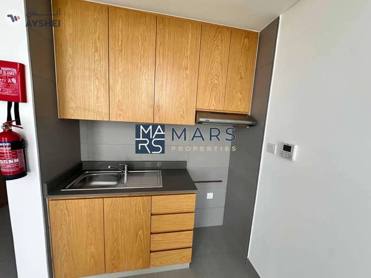 Studio for sale in al mamsha ready to move