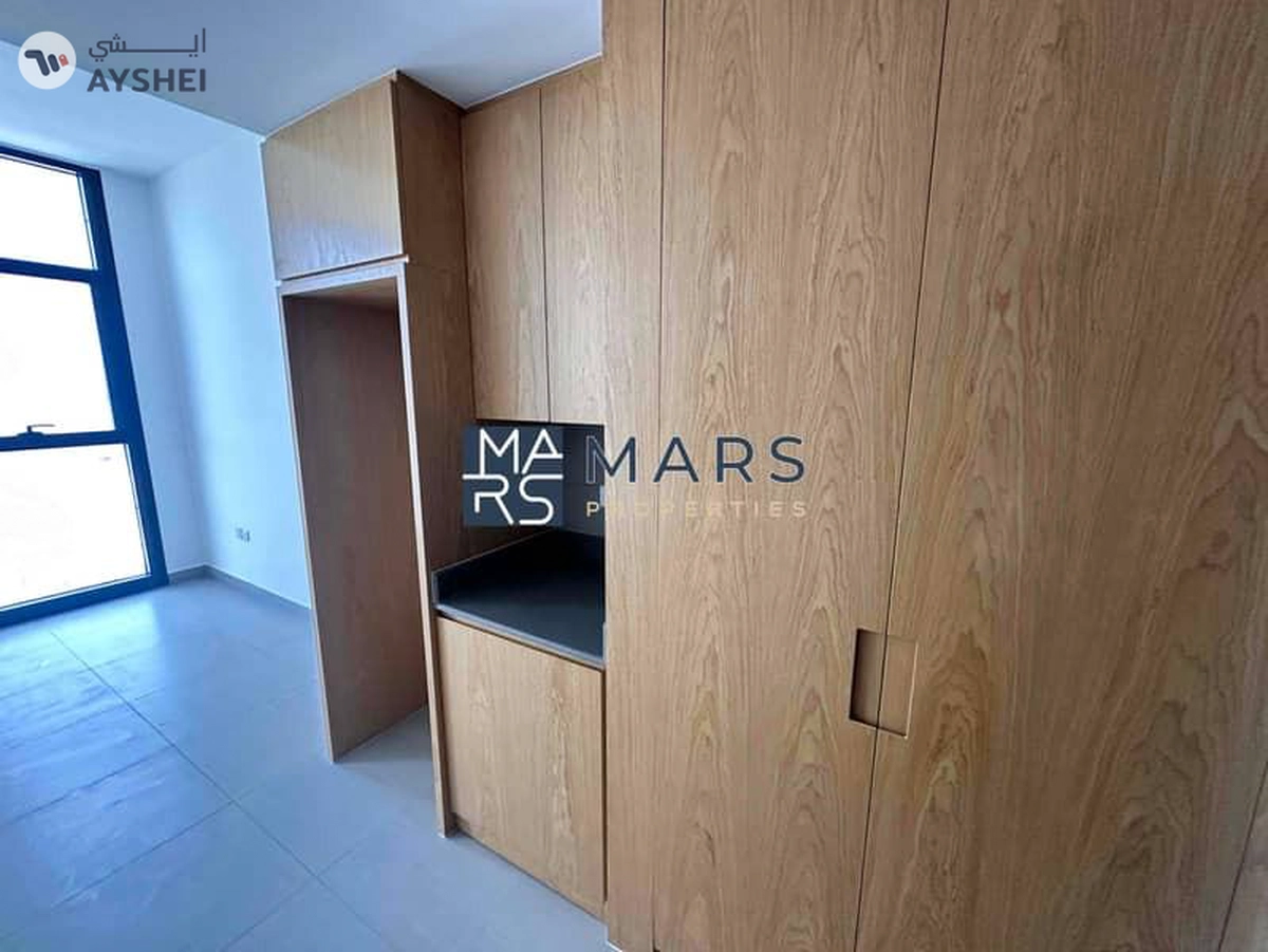 Studio for sale in al mamsha ready to move