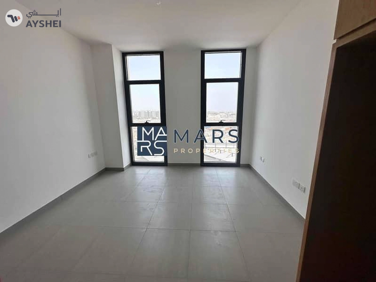 Studio for sale in al mamsha ready to move