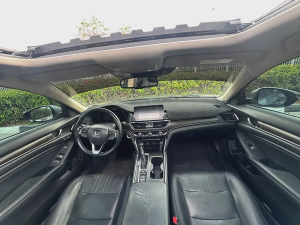 951/- AED EMI 1.5L turbo 2018 Honda Accord EX PLUS - GCC Specs - Excellent Condition