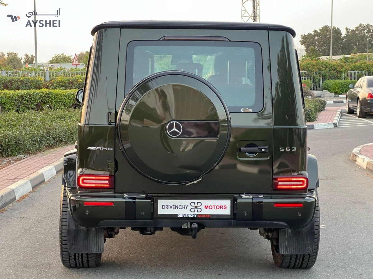 Mercedes-Benz G 63 AMG Std 5.5L-4-4