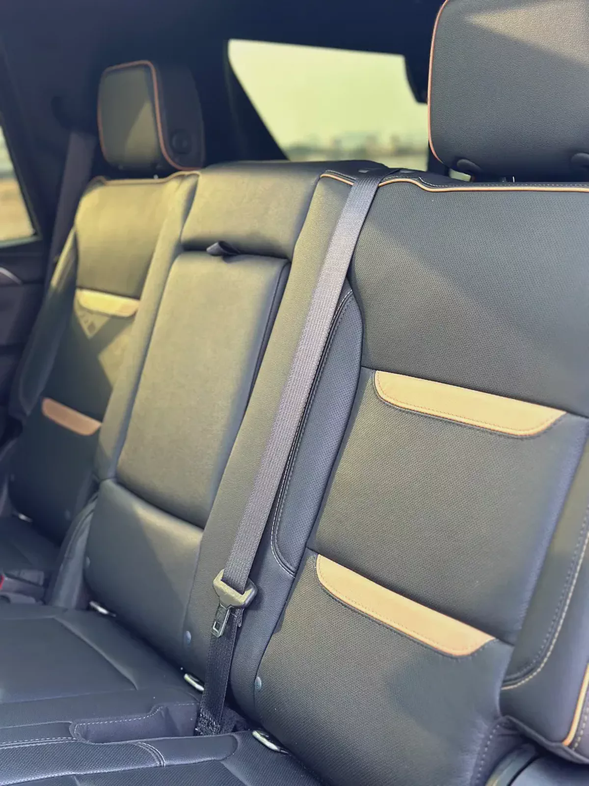 2021 GMC Yukon AT4 | GCC Specs | Original Paint | Excellent Condition-13-13
