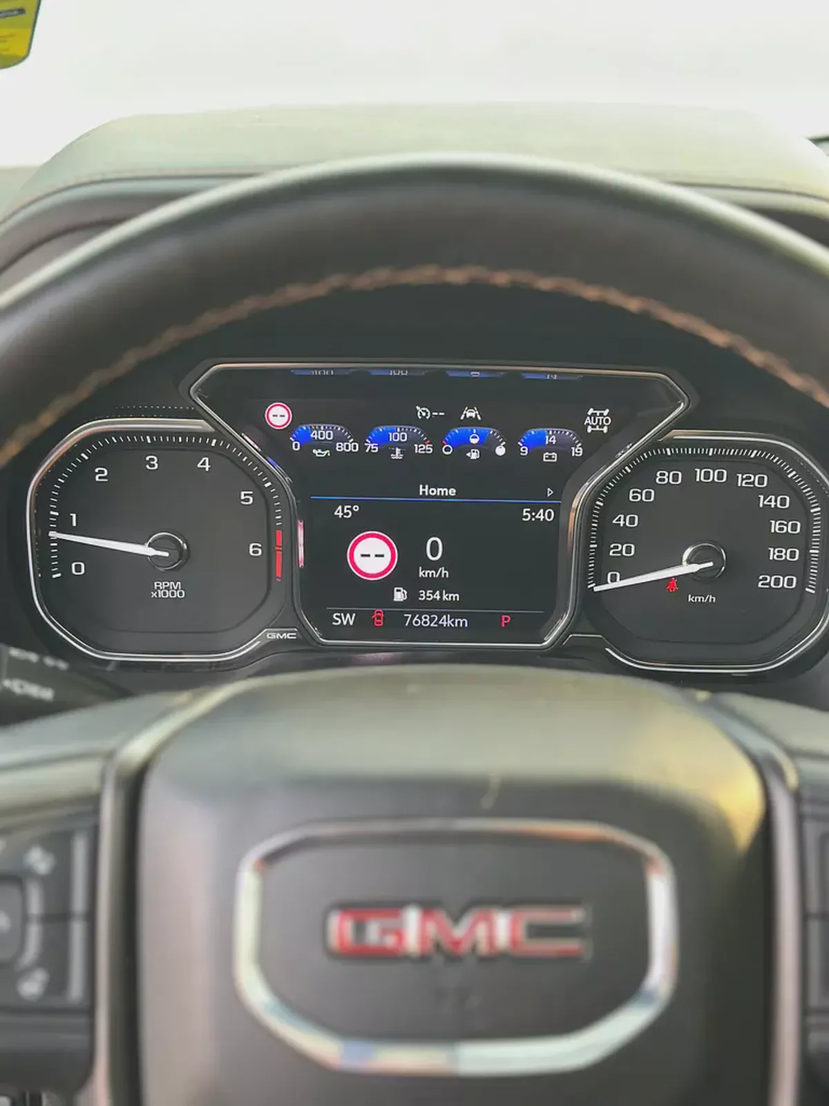 2021 GMC Yukon AT4 | GCC Specs | Original Paint | Excellent Condition-7-7