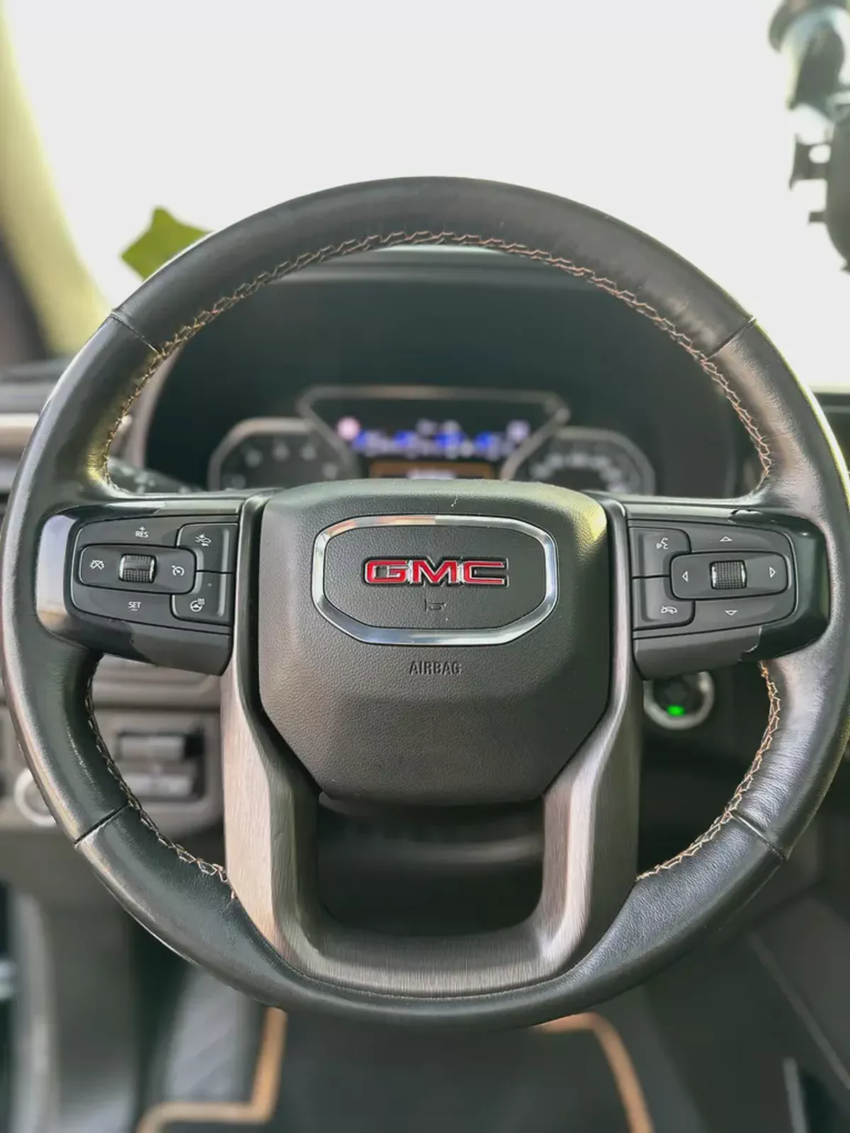 2021 GMC Yukon AT4 | GCC Specs | Original Paint | Excellent Condition-8-8