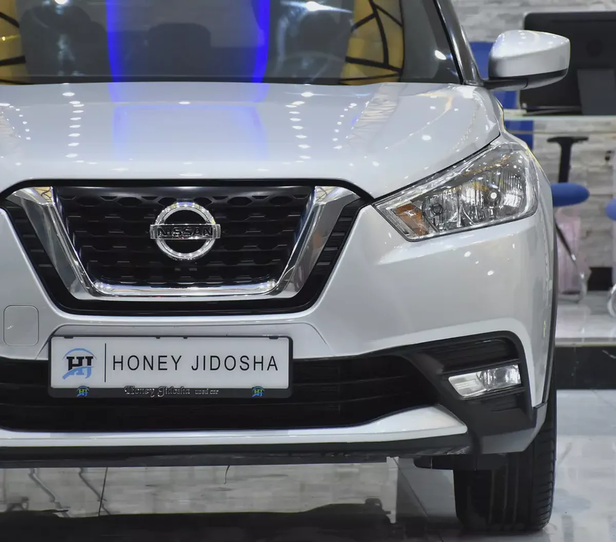 EXCELLENT DEAL for our Nissan Kicks ( 2017 Model ) in Silver Color GCC Specs-3-3